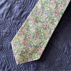 Liberty London Archival Design Ditsy Floral Green and Pink Men's Cotton Tie